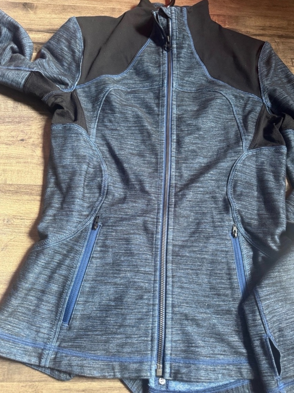 Lululemon Define Jacket Luon Heathered Blue Black Paneled Size 8 Fitted - Picture 8 of 12